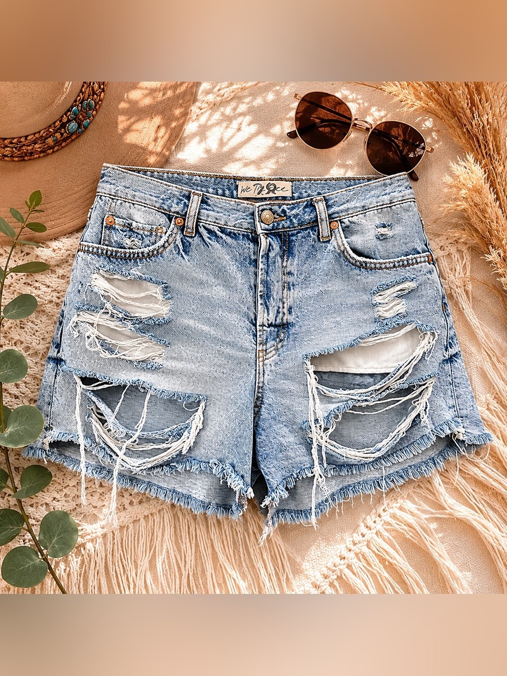 Free People We The Free Maggie Mid Rise Denim Jean Shorts Blue Size 28 Festival